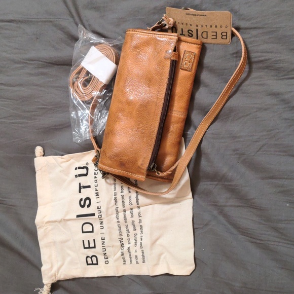SOLD - BedStu AMINA Convertible Crossbody Wristlet Clutch in Tan Rustic Leather - Picture 12 of 13